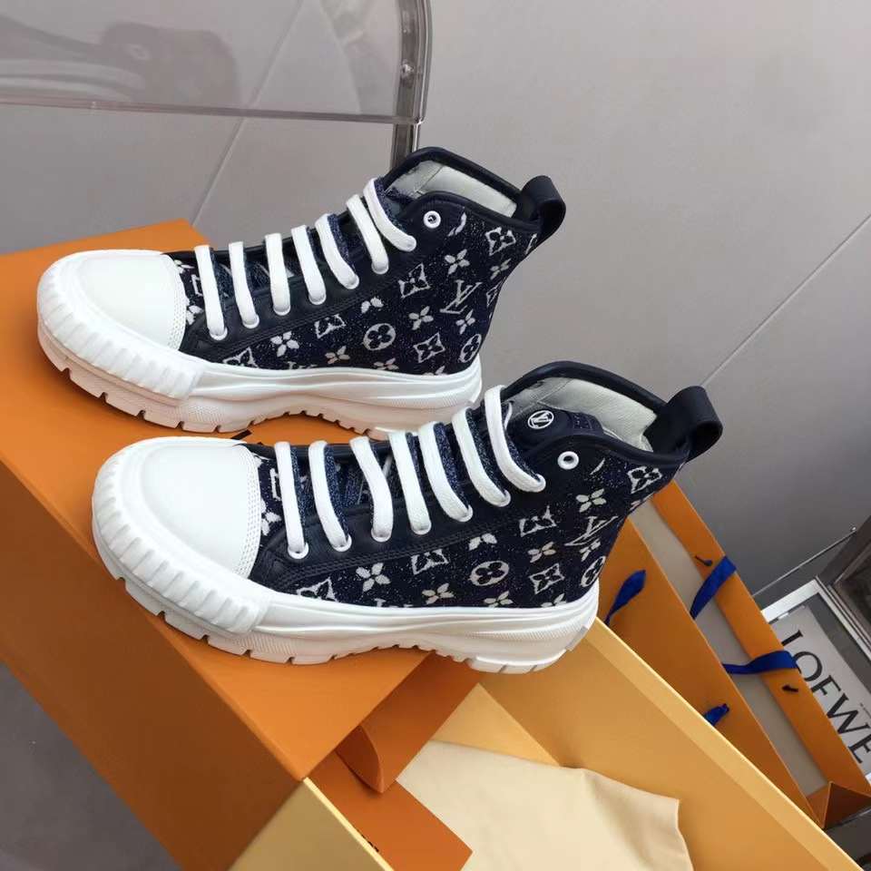 Louis Vuitton Unisex LV Squad Sneaker Boot Navy Blue Monogram Denim Circle