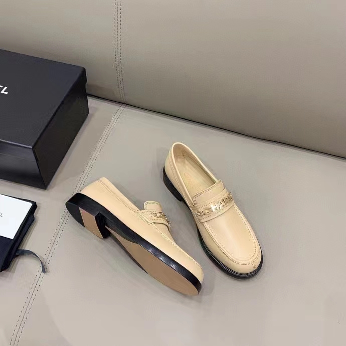 Chanel Women CC Loafers Shiny Calfskin Light Brown 2 Cm Heel