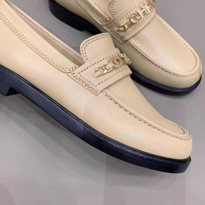 Chanel Women CC Loafers Shiny Calfskin Light Brown 2 Cm Heel