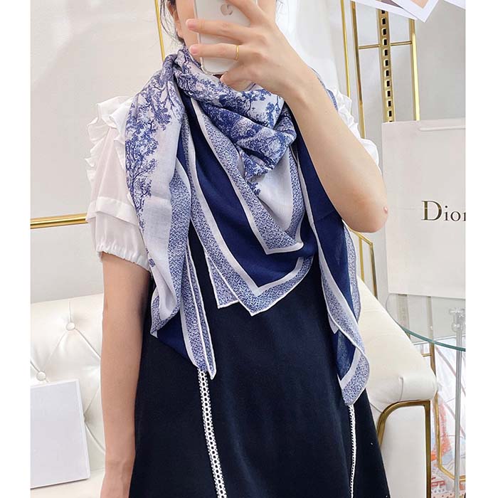 Dior CD Women Toile De Jouy Sauvage Square 90 Scarf Ivory Navy Blue Silk Twill
