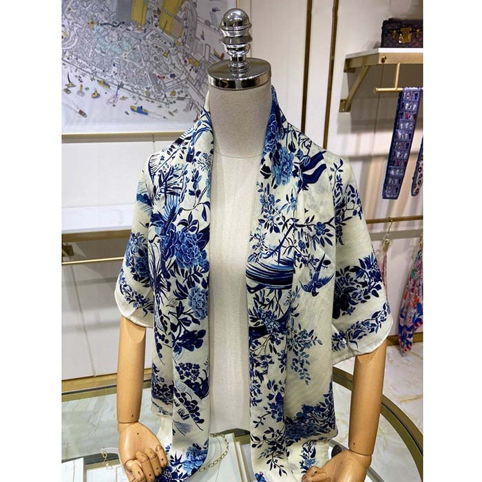 Dior Women CD Dior Jardin D’Hiver 90 Square Scarf Ivory Blue Silk Twill