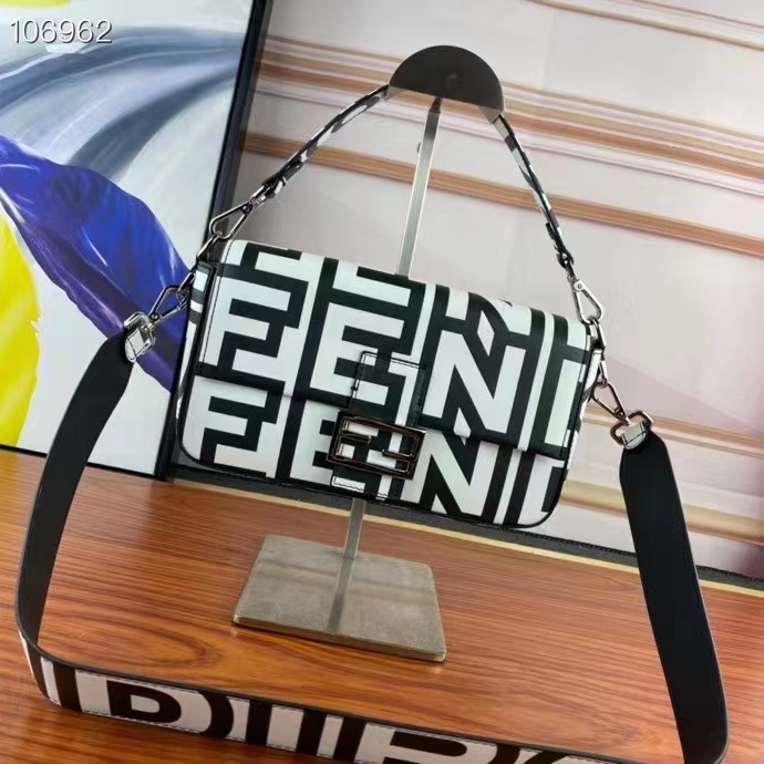 Fendi Women FF Baguette Two-Tone Leather Fendi Roma Capsule Bag