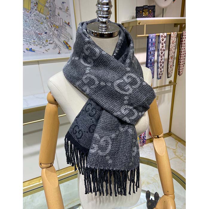 G*u*i unisex gg jcquard pattern knit scarf tassels grey wool light grey gg