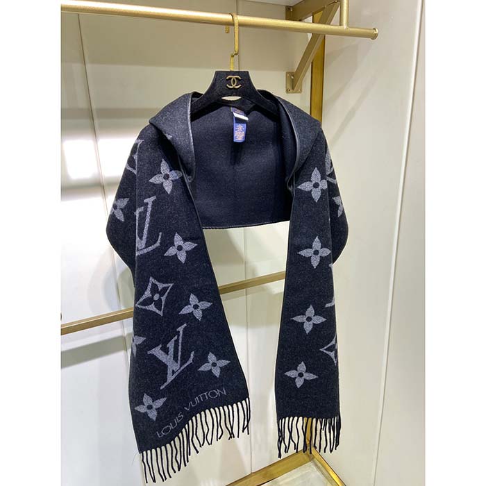 Louis Vuitton LV Unisex Fall For You Hood Scarf Grey Wool Cashmere Jacquard Monogram