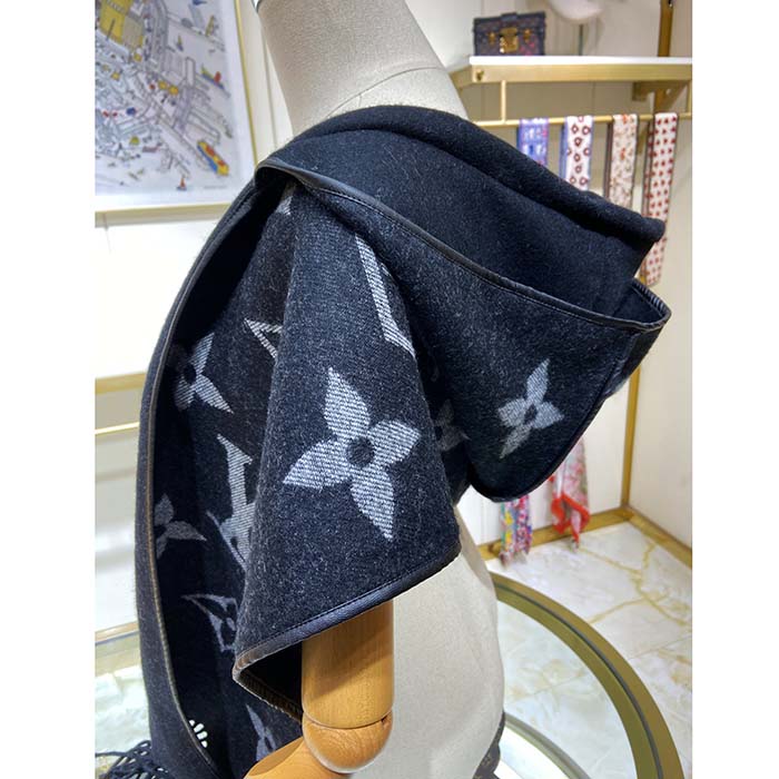 Louis Vuitton LV Unisex Fall For You Hood Scarf Grey Wool Cashmere Jacquard Monogram