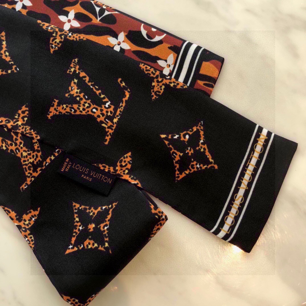 Louis Vuitton LV Women Monogram Giant Jungle Black Silk Bandeau Monogram Canvas
