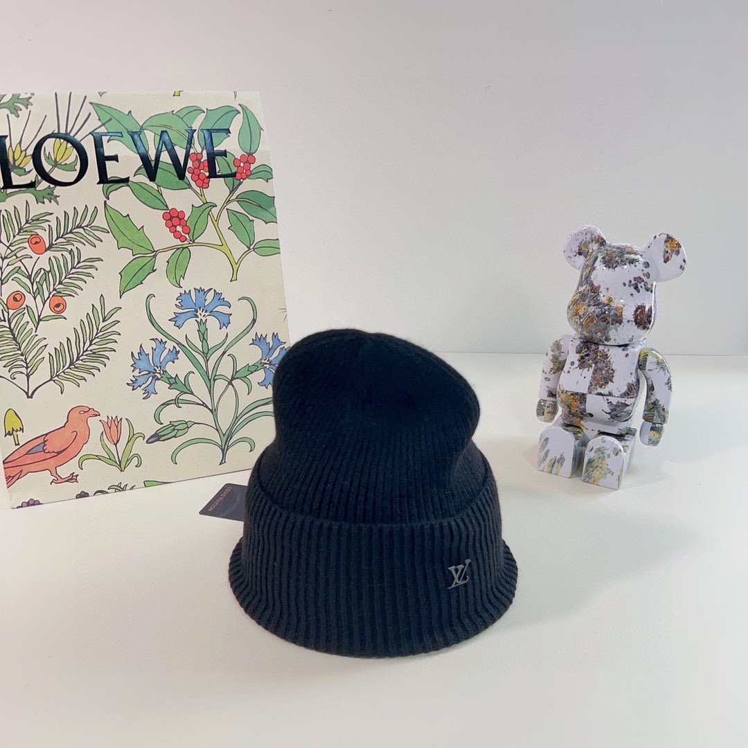 Louis Vuitton Unisex LV Ahead Beanie One Size Black Cashmere Initials