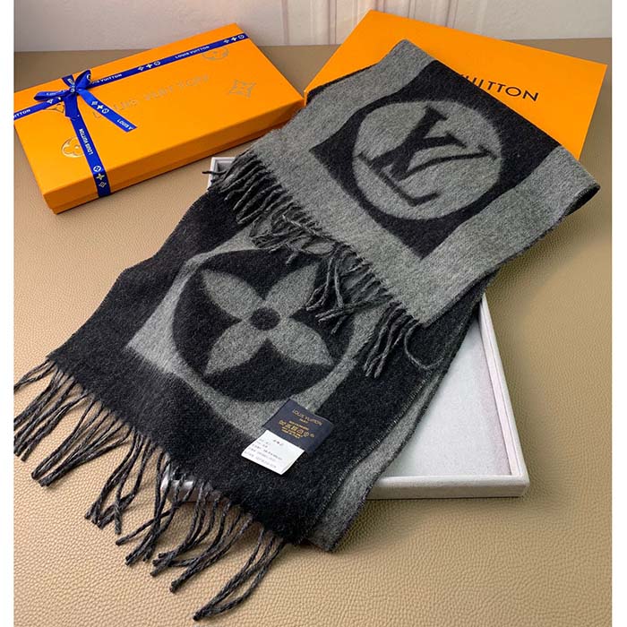 Louis Vuitton Unisex LV Cardiff Scarf Two-Tone Monogram Flower