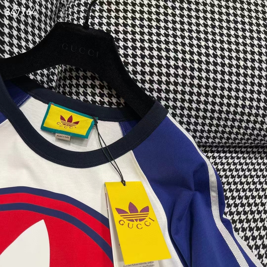 G*u*i women gg adidas x G*u*i cotton jersey t-shirt ivory blue trefoil print raglan sleeves crewneck