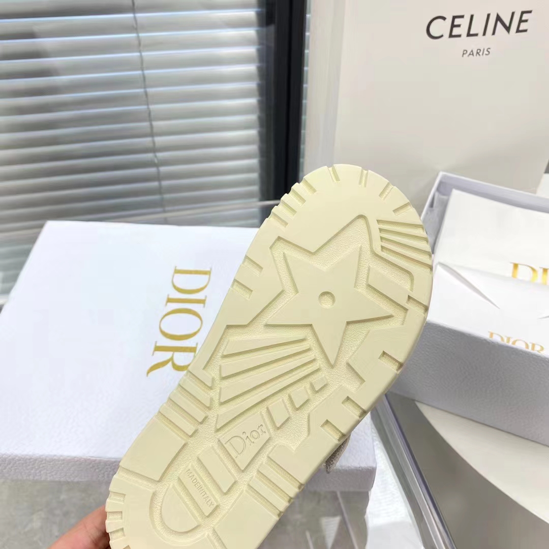 Dior Unisex CD Dio(r)Evolution Slide White Quilted Cannage Calfskin