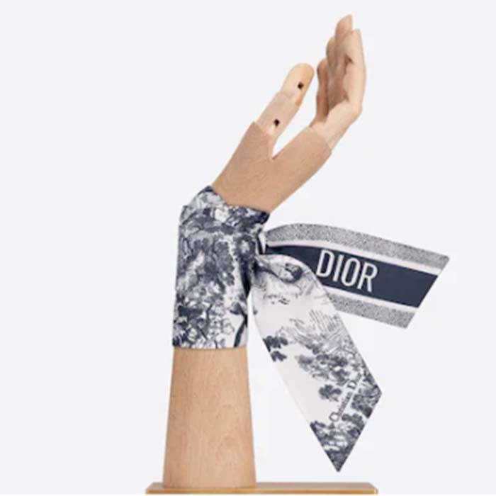 Dior Women CD Toile De Jouy Sauvage Mitzah Scarf Ivory Navy Blue Silk Twill