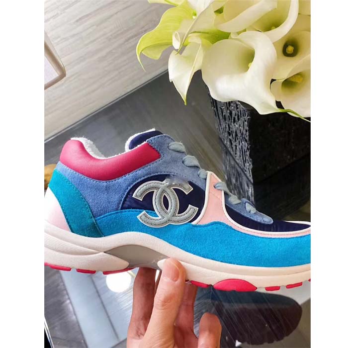 Chanel Women CC Low Top Logo Sneakers Calfskin Suede Blue Leather