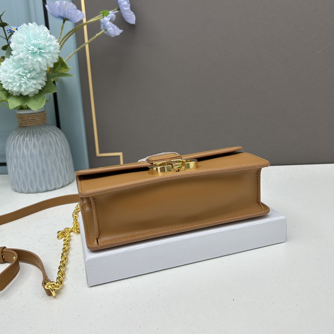 Dior Women CD 30 Montaigne East-West Bag Chain Golden Saddle Calfskin