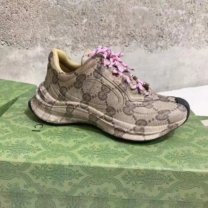 G*u*i unisex gg run sneaker beige ebony leather gg water transfer print