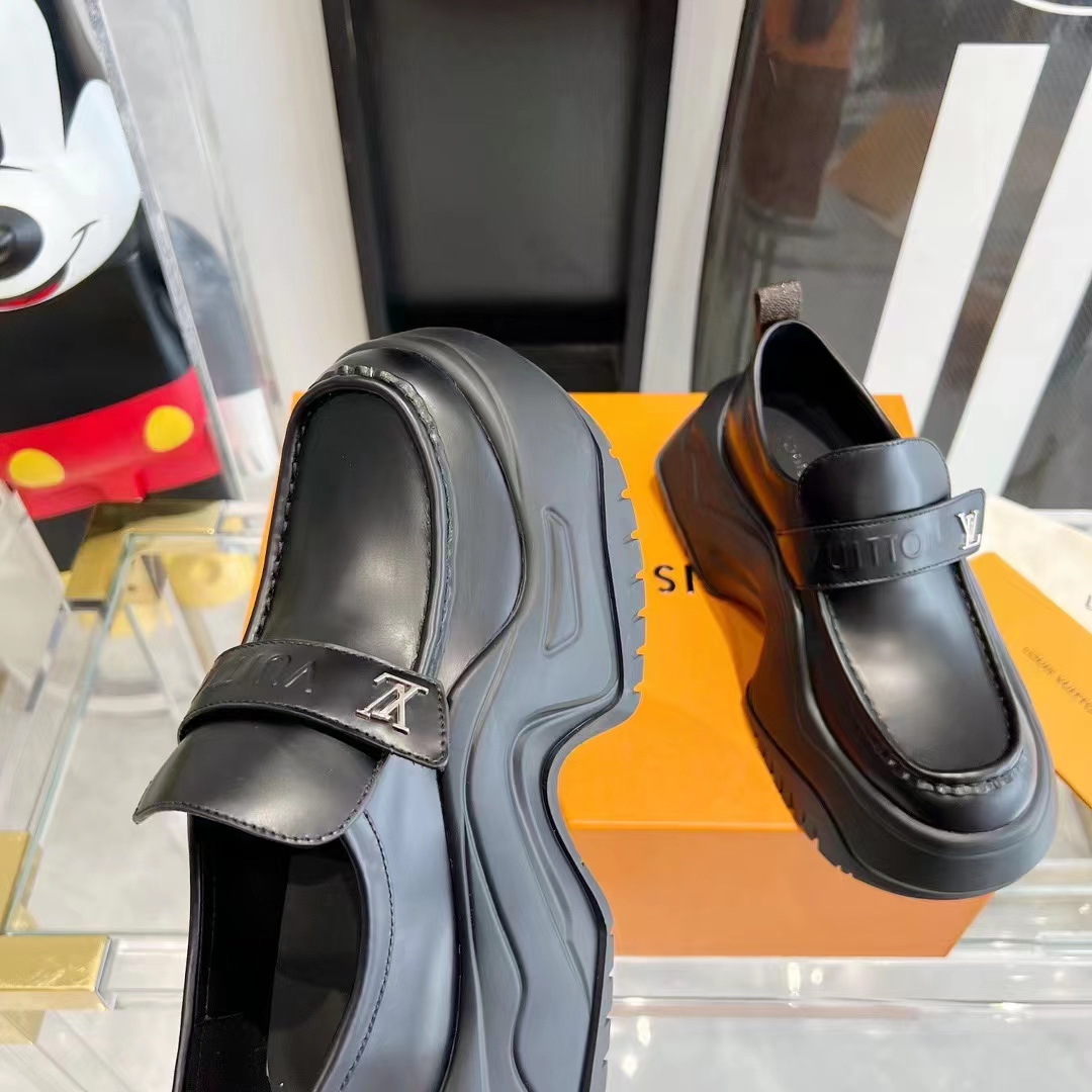 Louis Vuitton Unisex LV Archlight 2.0 Platform Loafer Black Glazed Calf Leather