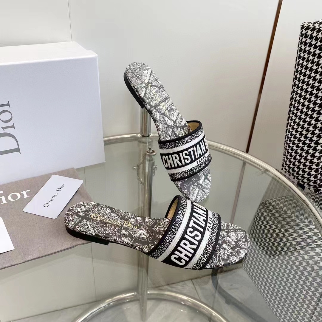 Dior Women CD Dway Slide White Black Embroidered Cotton Plan De Paris