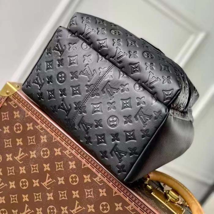 Louis Vuitton LV Unisex Discovery Backpack Black Calf Leather Cowhide Double Zip