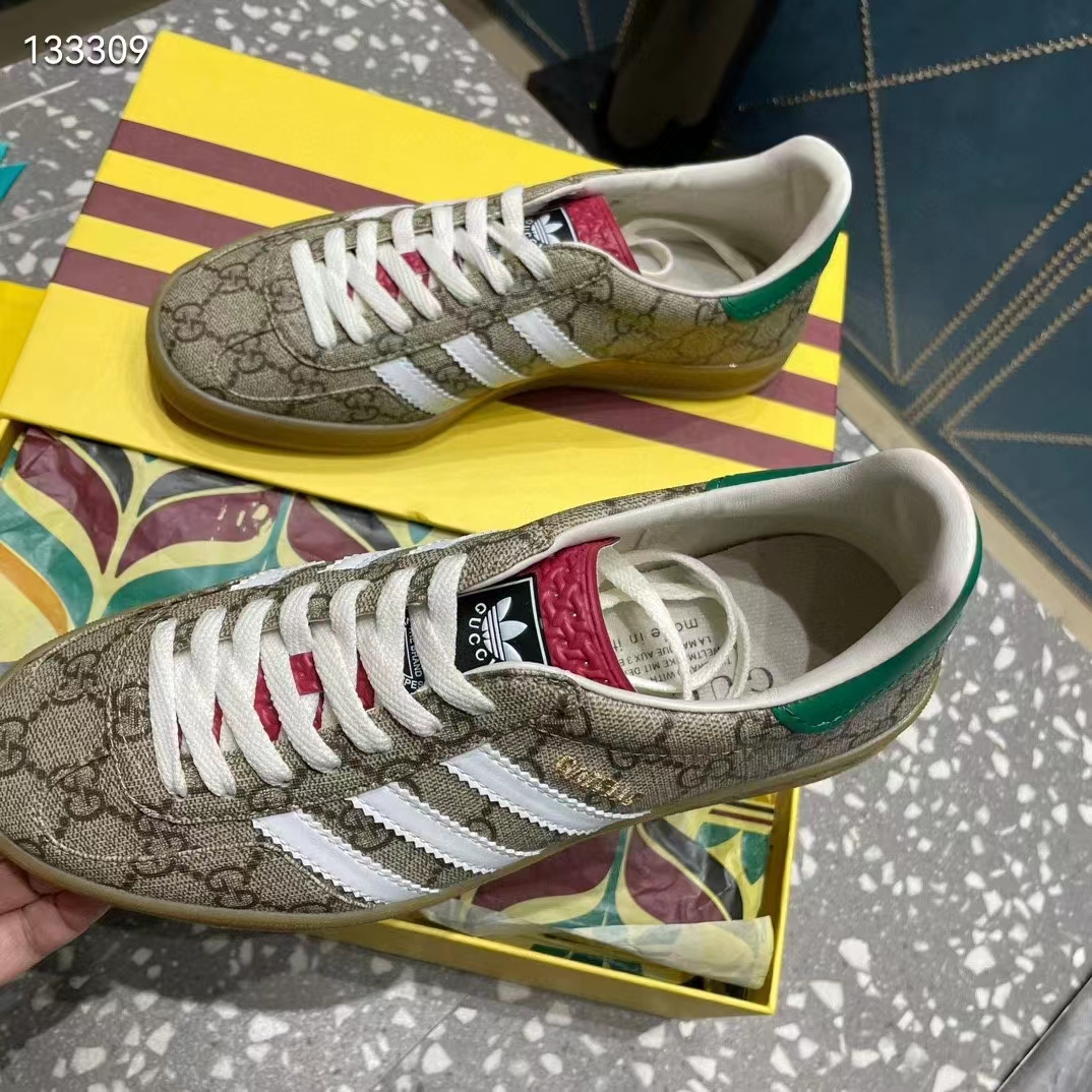 G*u*i unisex adidas x G*u*i gazelle sneaker beige ebony gg supreme canvas low heel