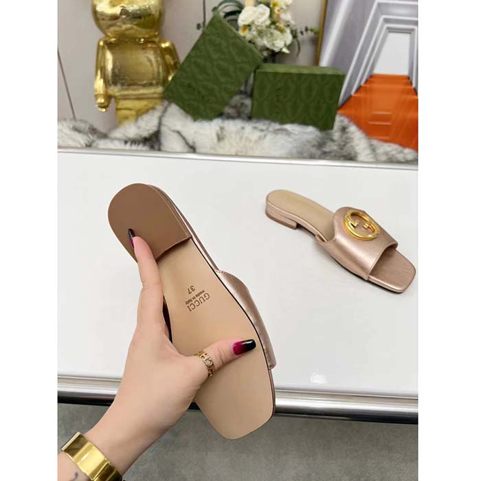 G*u*i women gg G*u*i nojum blondie slide metallic platinum leather round interlocking g flat