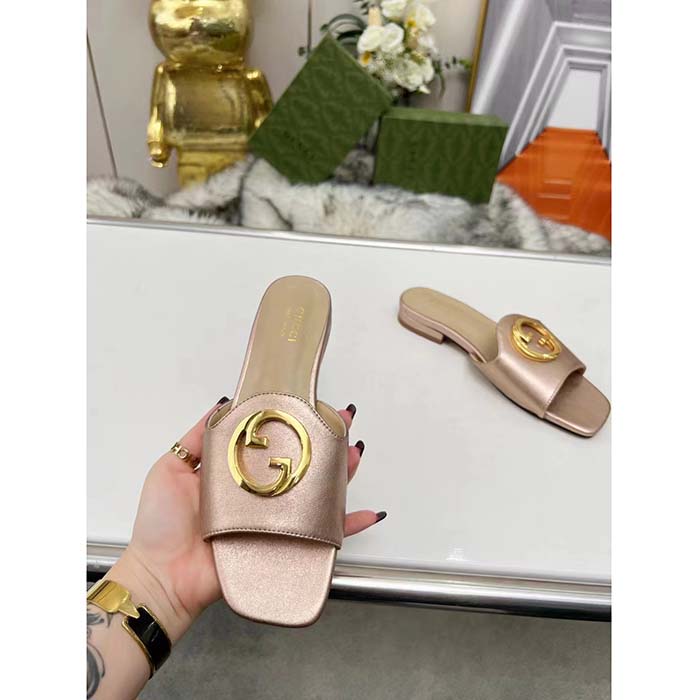 G*u*i women gg G*u*i nojum blondie slide metallic platinum leather round interlocking g flat
