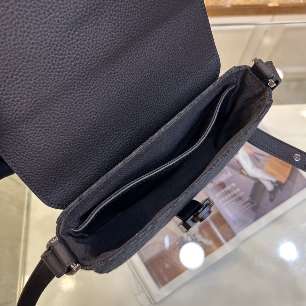 Dior Unisex CD Saddle Pouch Strap Black Grained Calfskin Embossed Dior Signature
