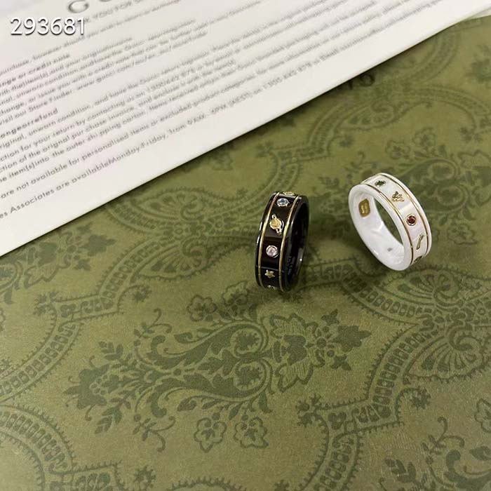 G*u*i unisex icon ring yellow gold interlocking g 18k yellow gold black synthetic corundum
