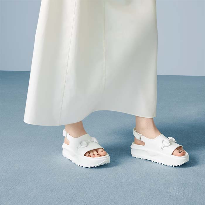 G*u*i women gg horsebit flatform sandal white rubber plastic horsebit velcro strap closure