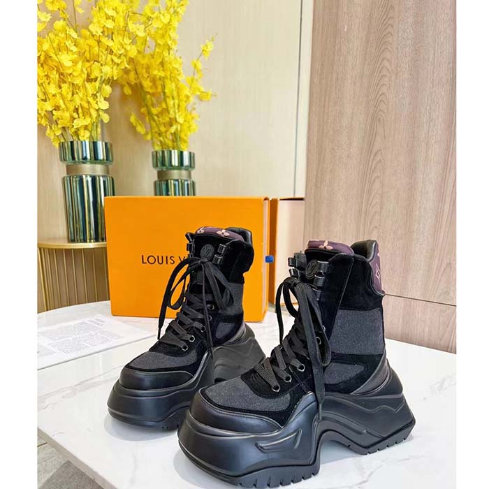Louis Vuitton LV Unisex LV Archlight 2.0 Platform Black Suede Calf Leather Oversized Rubber