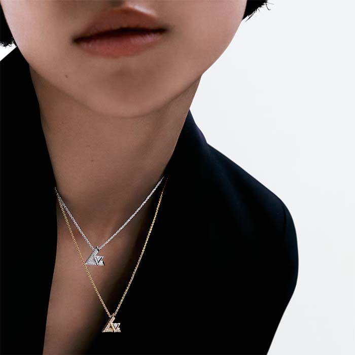 louis vuitton unisex lv volt one pendant white gold 36 Di*m*nds 0.16 ct