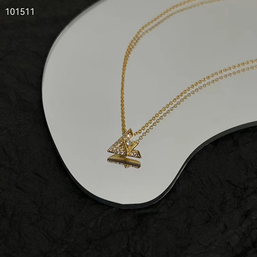 louis vuitton unisex lv volt one pendant yellow gold 36 Di*m*nds 0.16 ct