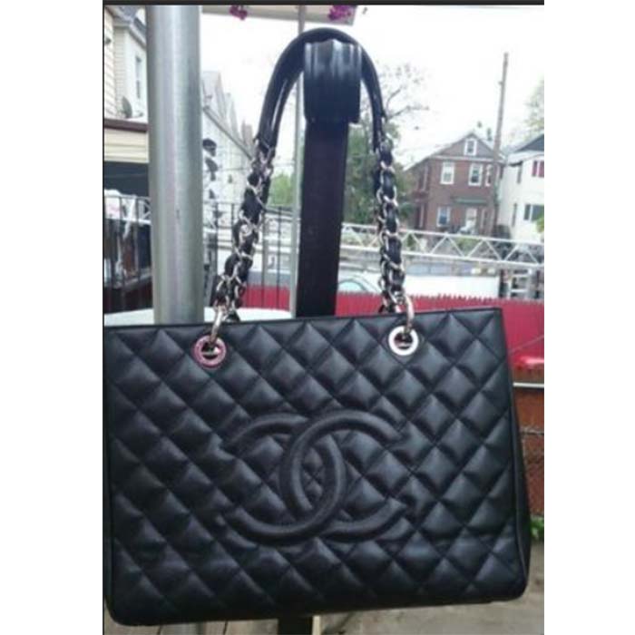 Chanel Women CC Shopping Bag Black Calfskin Leather Silver-Tone Metal