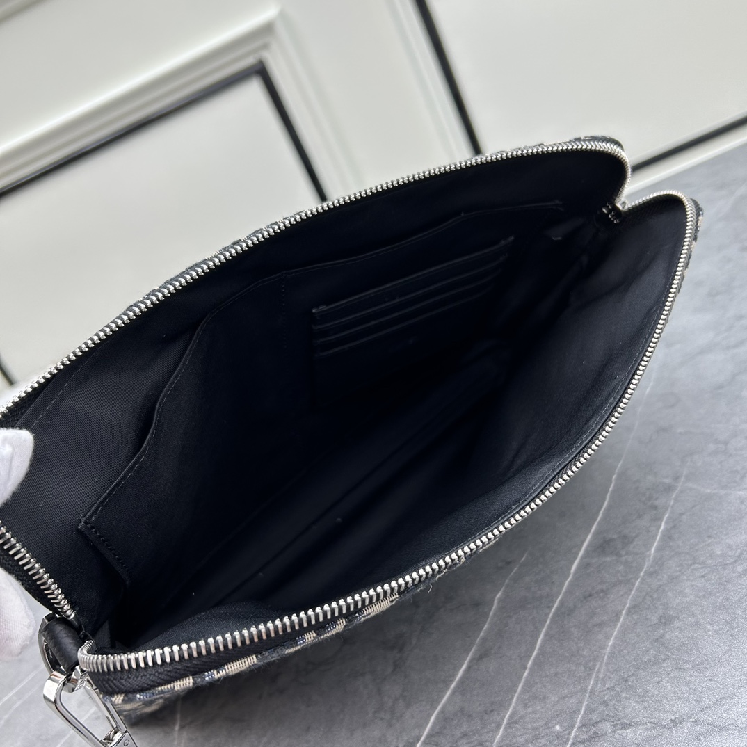 Dior Unisex CD A5 Pouch Beige Black Dior Oblique Jacquard