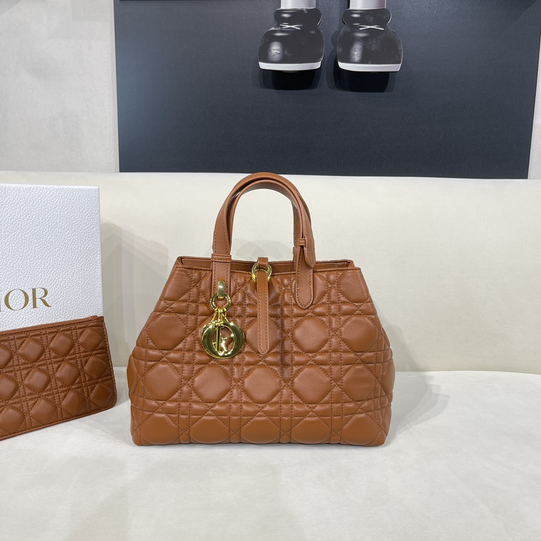 Dior Women CD Large Dior Toujours Bag Medium Tan Macrocannage Calfskin
