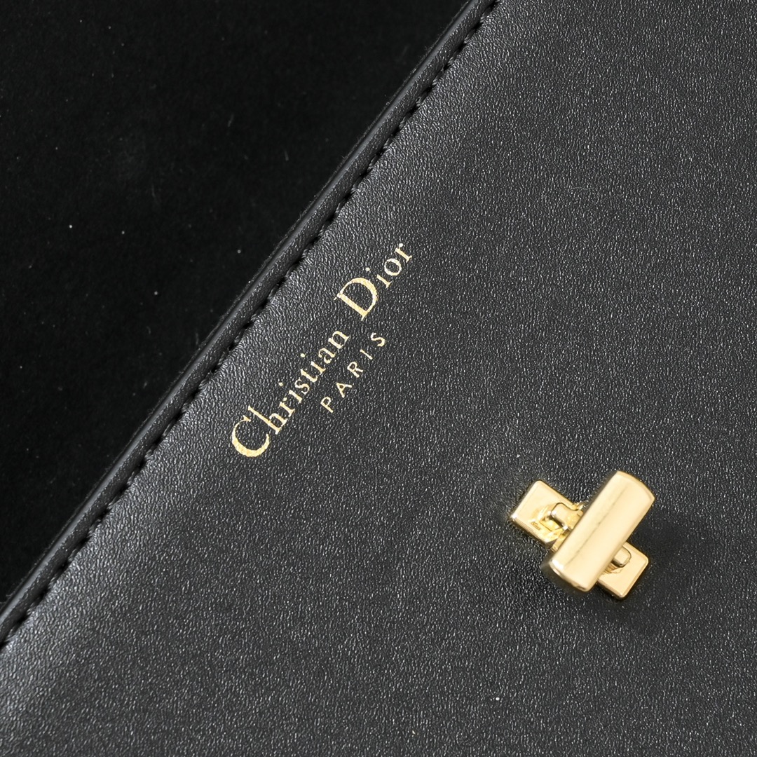 Dior Women CD Small 30 Montaigne Avenue Bag Black Box Calfskin