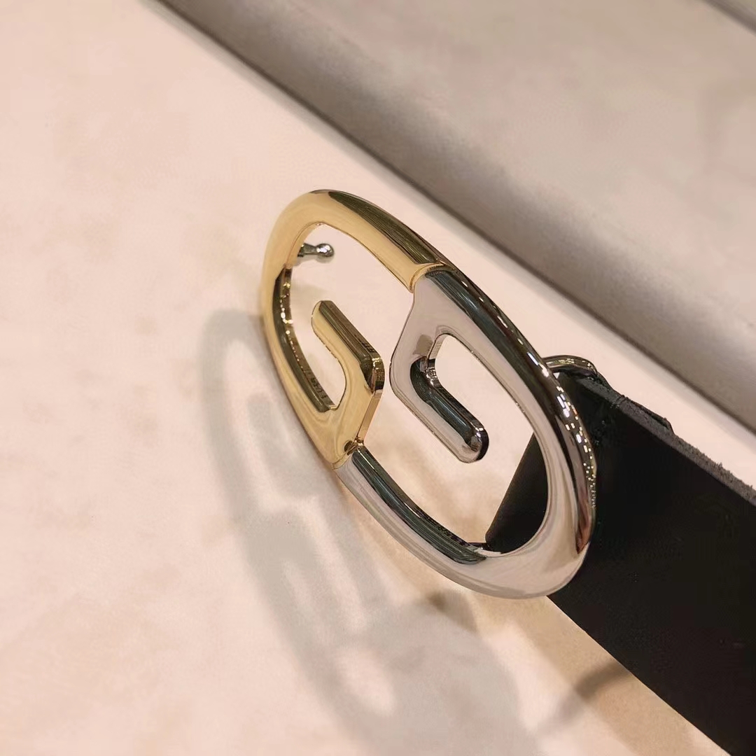 G*u*i unisex belt two-toned metal gg buckle black leather 3.3 cm width