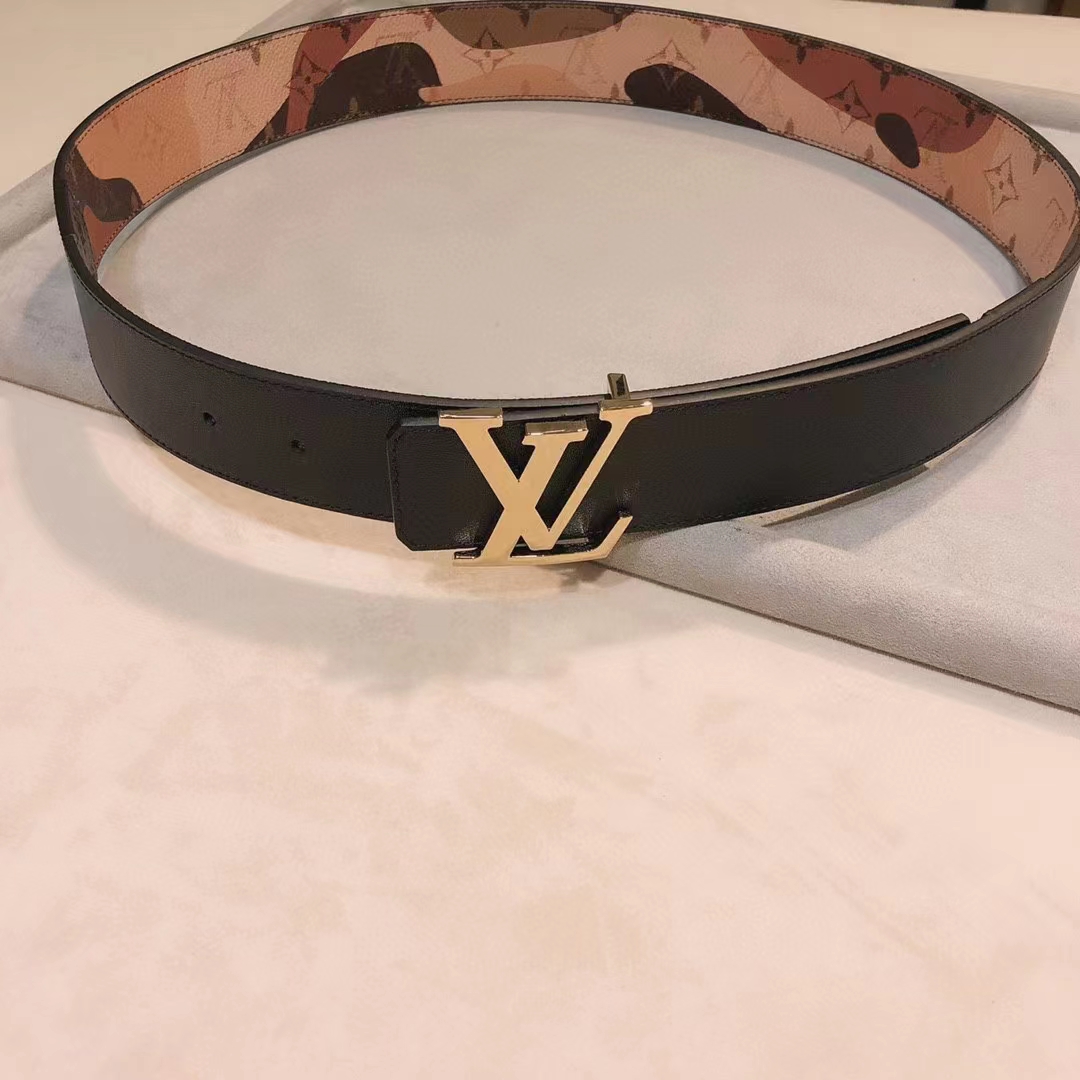 Louis Vuitton Unisex LV Initials 40 MM Reversible Belt Brown Leather Metal Buckle
