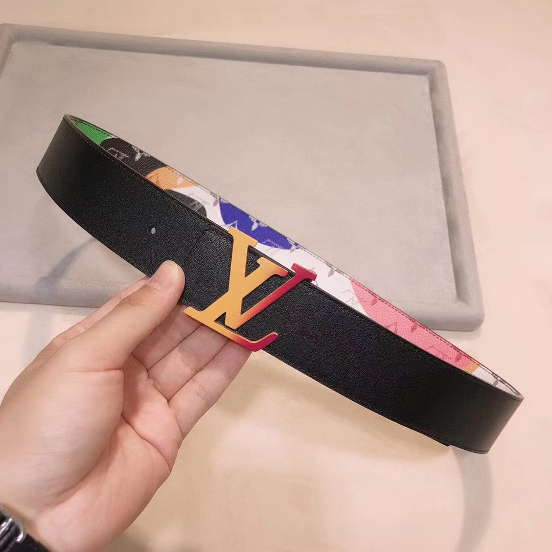 Louis Vuitton Unisex LV Initials 40 MM Reversible Belt Multicoloured Leather Metal Buckle