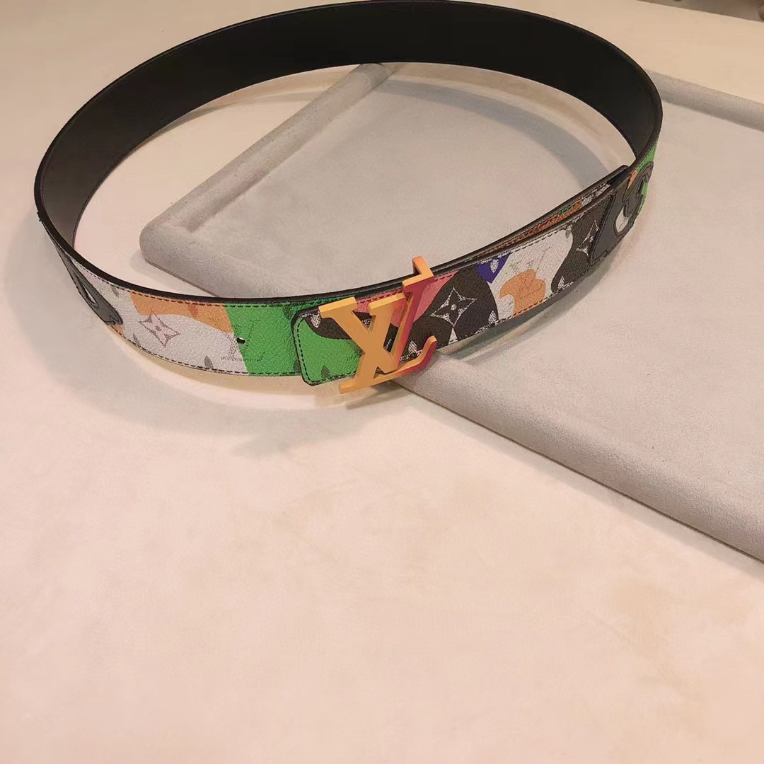 Louis Vuitton Unisex LV Initials 40 MM Reversible Belt Multicoloured Leather Metal Buckle