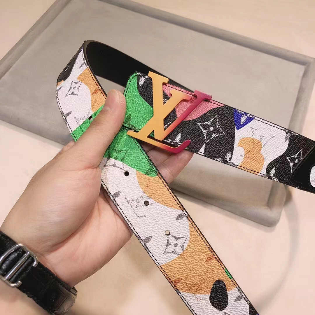Louis Vuitton Unisex LV Initials 40 MM Reversible Belt Multicoloured Leather Metal Buckle