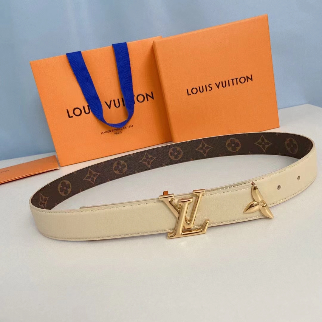 Louis Vuitton Unisex LV Pretty LV 30 MM Reversible Belt Monogram Canvas Quartz Leather
