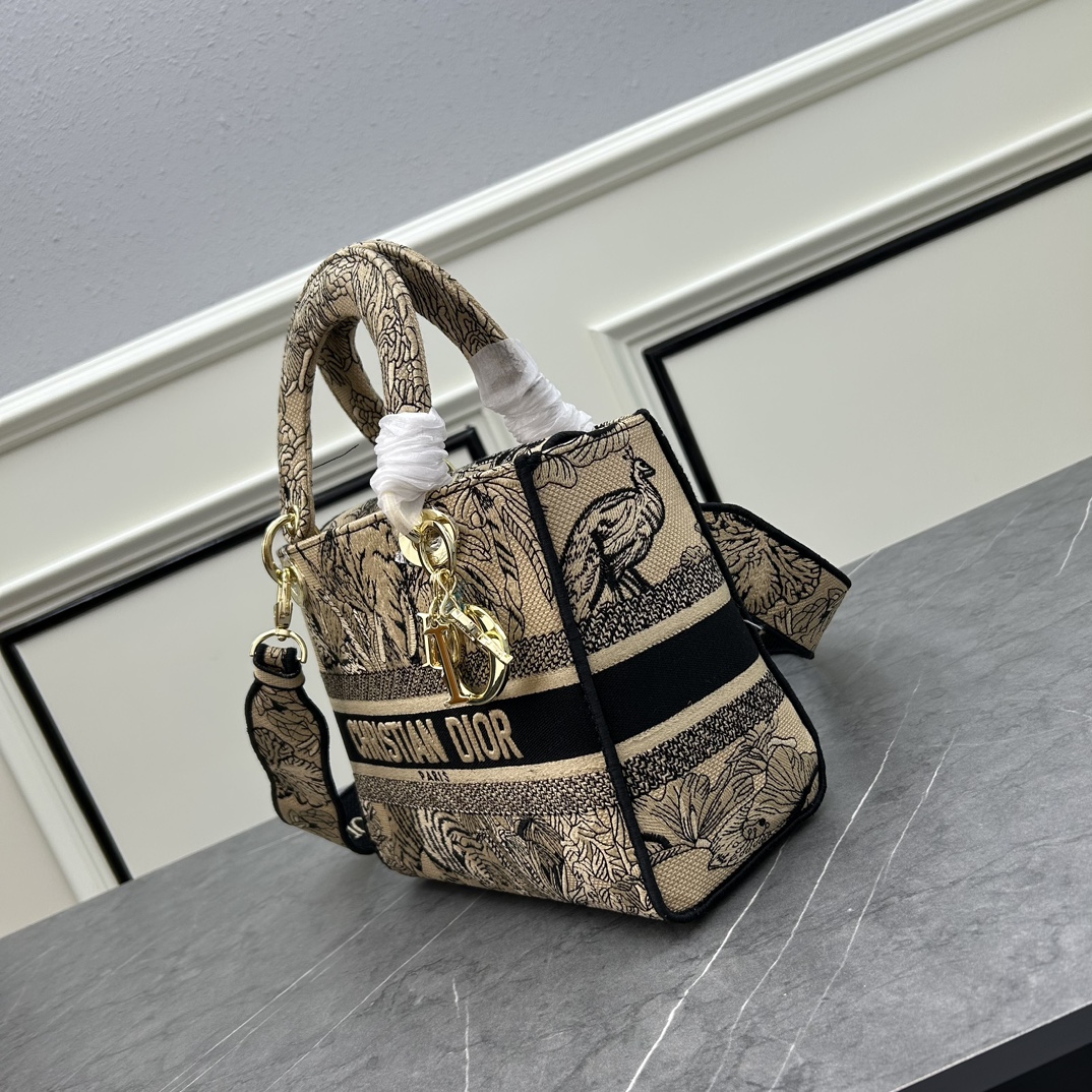 Dior Women CD Medium Lady D-Lite Bag Beige Multicolor Toile De Jouy Voyage Embroidery