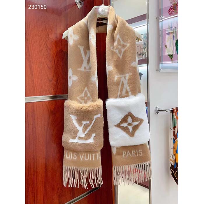 Louis Vuitton Unisex Cold Reykjavik Scarf Cashmere Mink Fur Beige Jacquard LV Initials Monogram Flowers