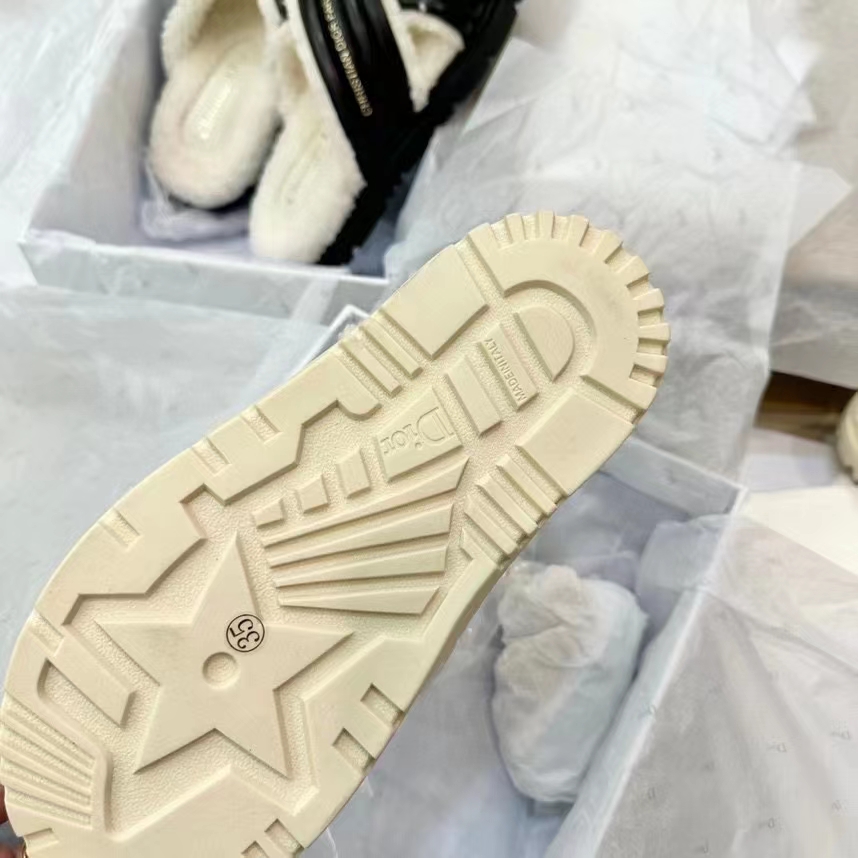 Dior Unisex CD D-Cross Slide Powder Beige Lambskin White Shearling