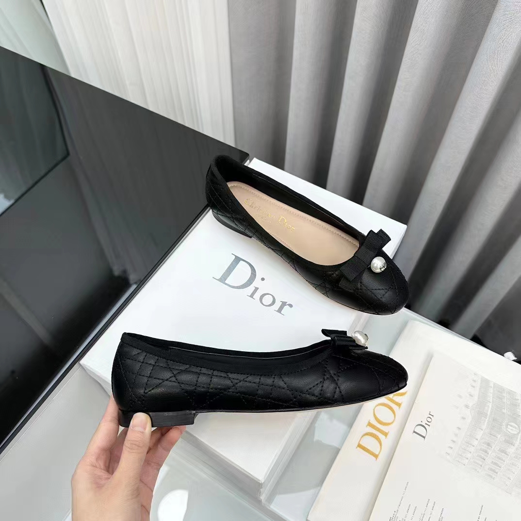 Dior Women CD Dior Ballet Flat Black Quilted Cannage Calfskin