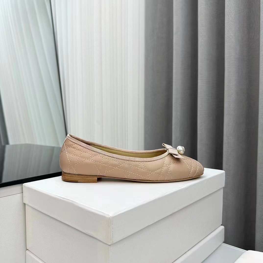 Dior Women CD Dior Ballet Flat Nude Quilted Cannage Calfskin