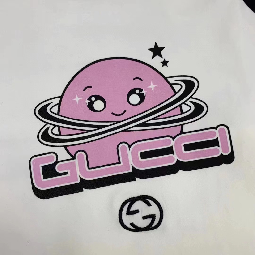 G*u*i gg women cotton jersey short sleeved t-shirt off white black G*u*i planet print crewneck