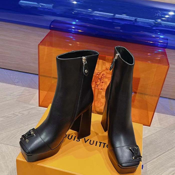 Louis Vuitton LV Women Shake Ankle Boot Black Calf Leather Lambskin Lining Side Zip