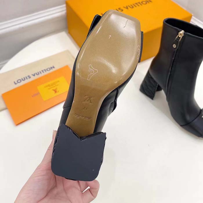 Louis Vuitton LV Women Shake Ankle Boot Black Lambskin Side Zip Leather Outsole