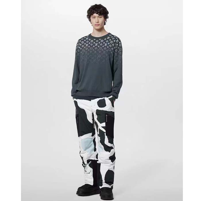 Louis Vuitton Men Gradient Cotton Crewneck Regular Fit Monogram Gradient Volcanic Ash Cotton