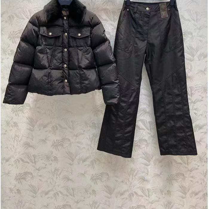 Louis Vuitton Women LV SKI Crinkled Nylon Peplum Puffer Jacket Polyamide Black